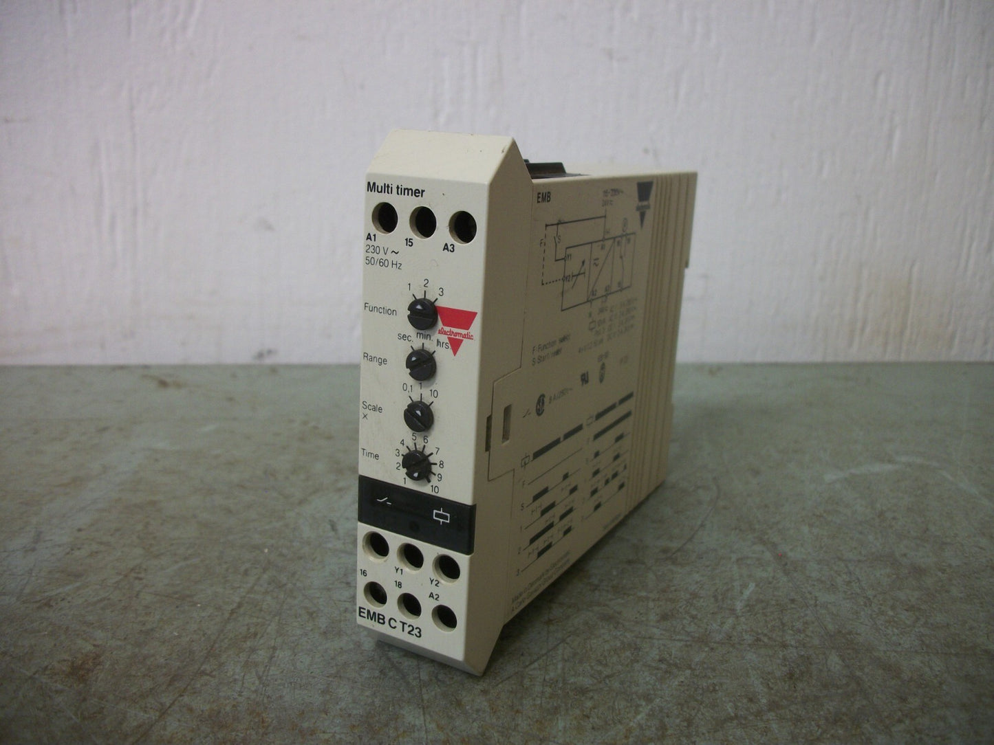 CARLO GAVAZZI ELECTROMATIC MULTI TIMER RELAY MODULE EMB C T23 230VOLT