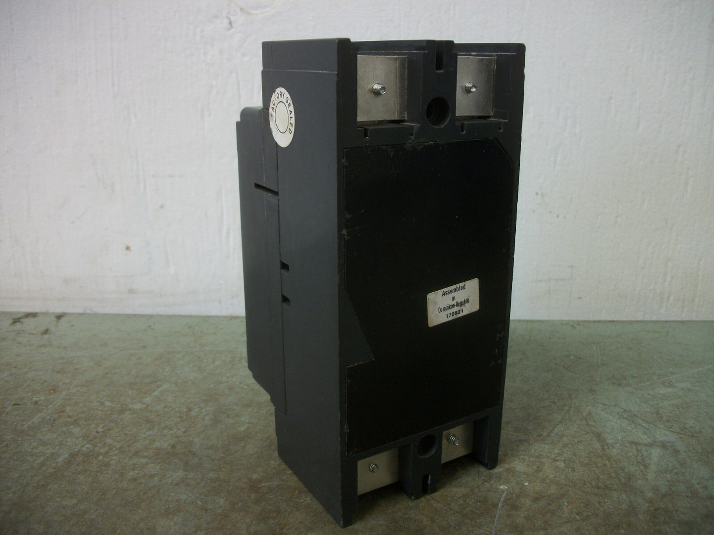 CUTLER-HAMMER CCVH CIRCUIT BREAKER CCVH2200 200AMP 240VOLT 2POLE