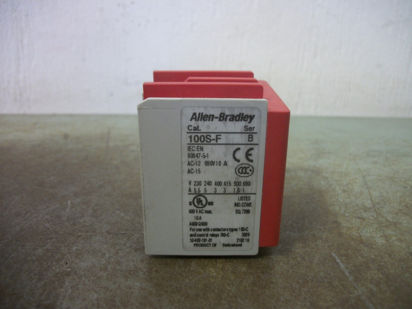 ALLEN-BRADLEY GUARDMASTER 2N.O. 2N.C. AUXILIARY CONTACT BLOCK 100S-F