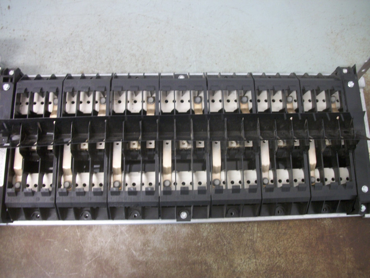 GE TEY 3PH LOAD CENTER PANELBOARD INTERIOR ONLY 10086781P1 426002039339 NEW