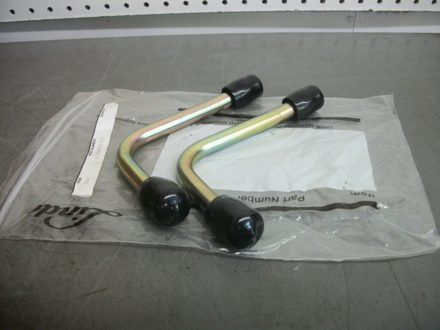 LINDE BAG OF 2 TUBES L1684401511 NEW