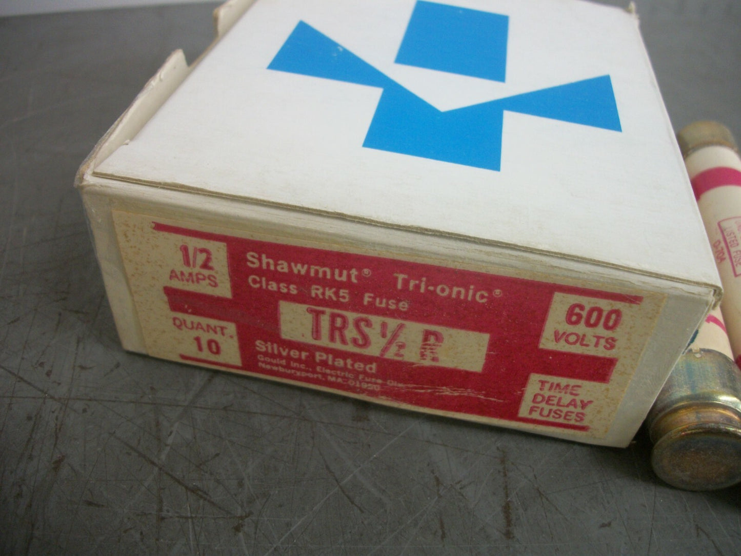 GOULD SHAWMUT BOX OF 2 TRI-ONIC FUSES TRS1/2R 1/2AMP 600VOLT NIB