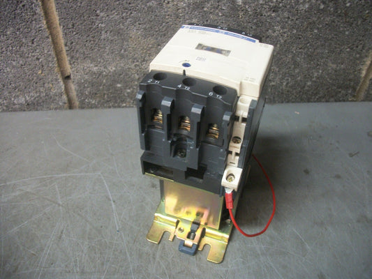 TELEMECANIQUE CONTACTOR LC1D4011BD 60AMP 24VCOIL 3PH 600V 30HP