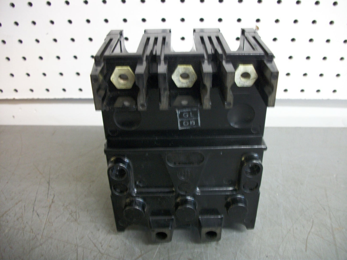 SIEMENS ITE EE3 CIRCUIT BREAKER EE3B020 20AMP 240VOLT 3POLE