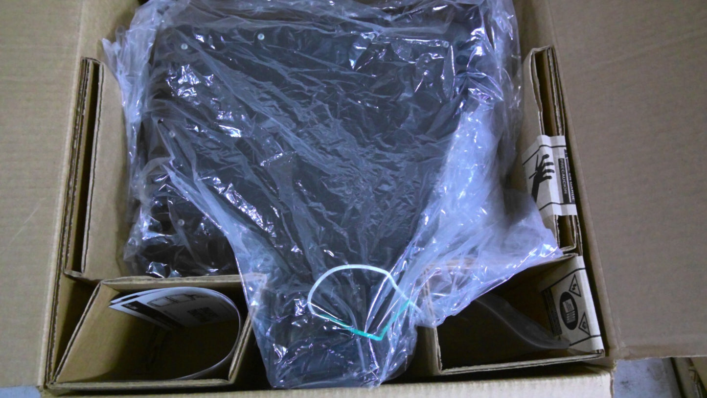 SPAULDING X-LARGE LED FLOOD LIGHT 93097257 120/277VOLT NIB