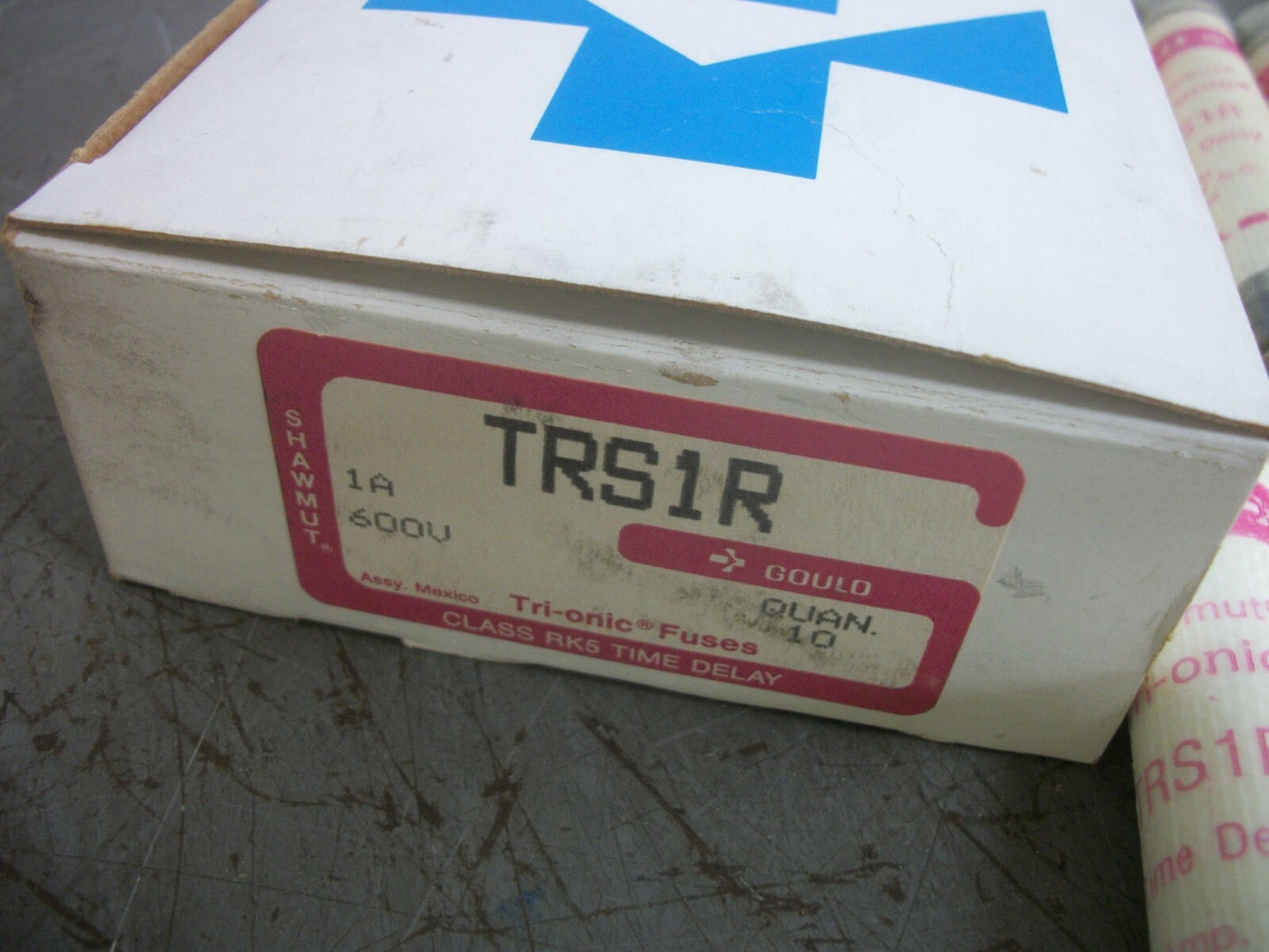 GOULD SHAWMUT BOX OF 9 TRI-ONIC FUSES TRS1R 1AMP 600VOLT NIB