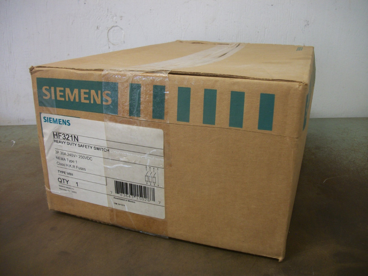 SIEMENS DISCONNECT TYPE 1 HF321N 30AMP 240VOLT 3POLE FUSIBLE NIB
