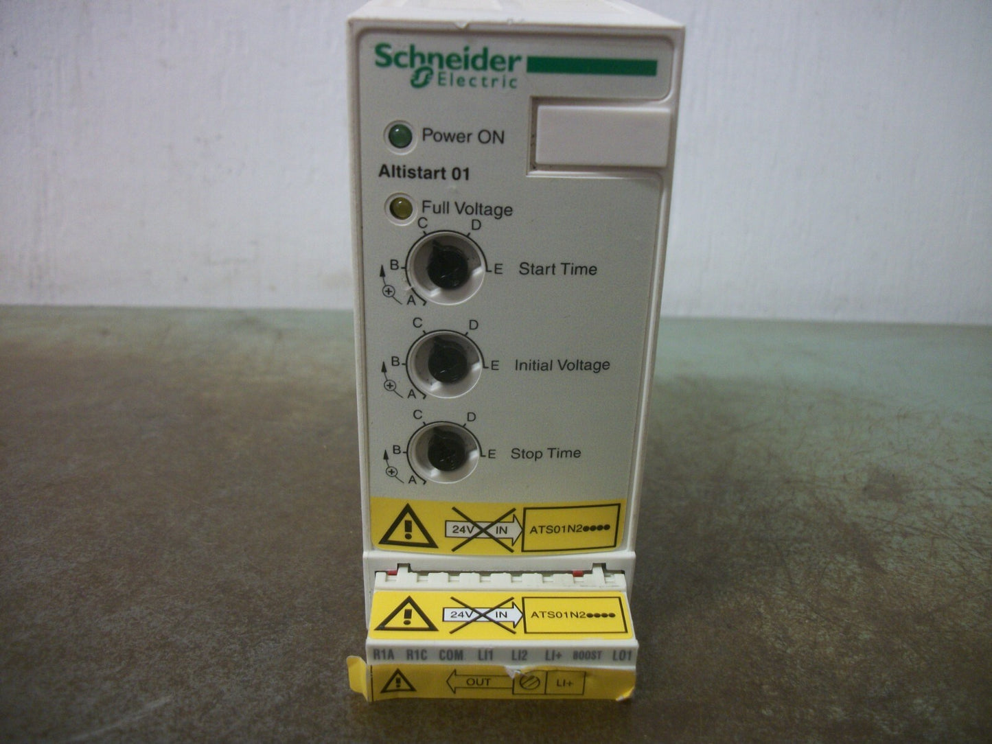 SCHNEIDER TELEMECANIQUE ALTISTART 01 SOFT STARTER ATS01N206RT NOB