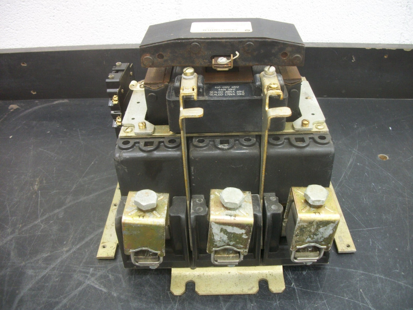 GE 300AMP 3POLE LIGHTING CONTACTOR CR360L71304TLAE 480VCOIL 600VOLT