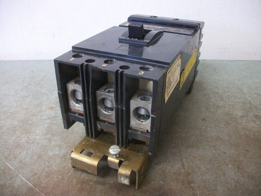 SQUARE D TOP FEED I-LINE KA CIRCUIT BREAKER KA36225MT 225AMP 600VOLT 3POLE BLACK