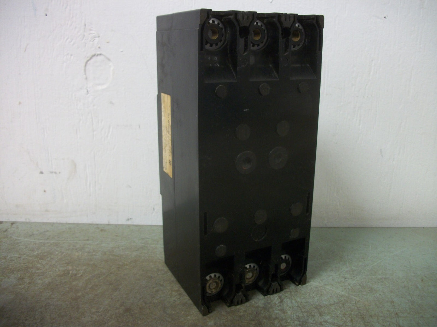 SIEMENS ITE ET-225A FJ CIRCUIT BREAKER ET-4744 150AMP 600VOLT 3POLE