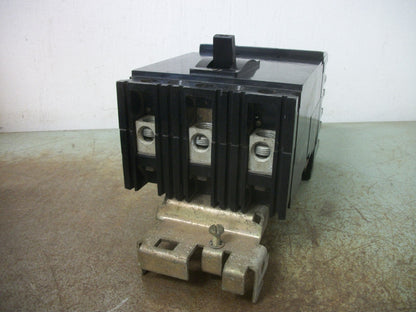 SQUARE D I-LINE FA CIRCUIT BREAKER FA32020 20AMP 240VOLT 3POLE BLACK