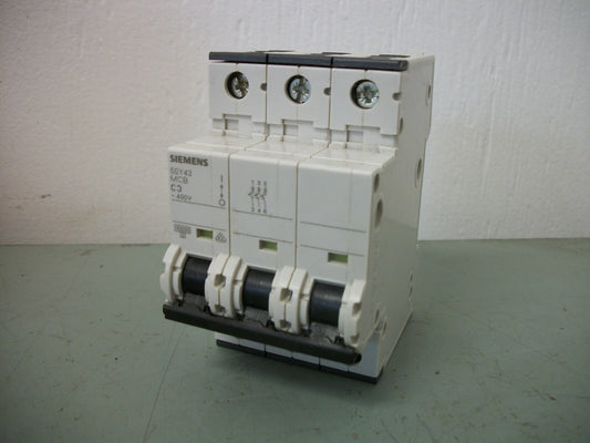 SIEMENS MOTOR CIRCUIT BREAKER 5SY4303-7 3AMP 400VOLT 3POLE