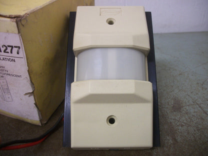 HUBBELL H-MOSS WALL SWITCH SENSOR WSS-1277 800/1200W 120/277VOLT NIB