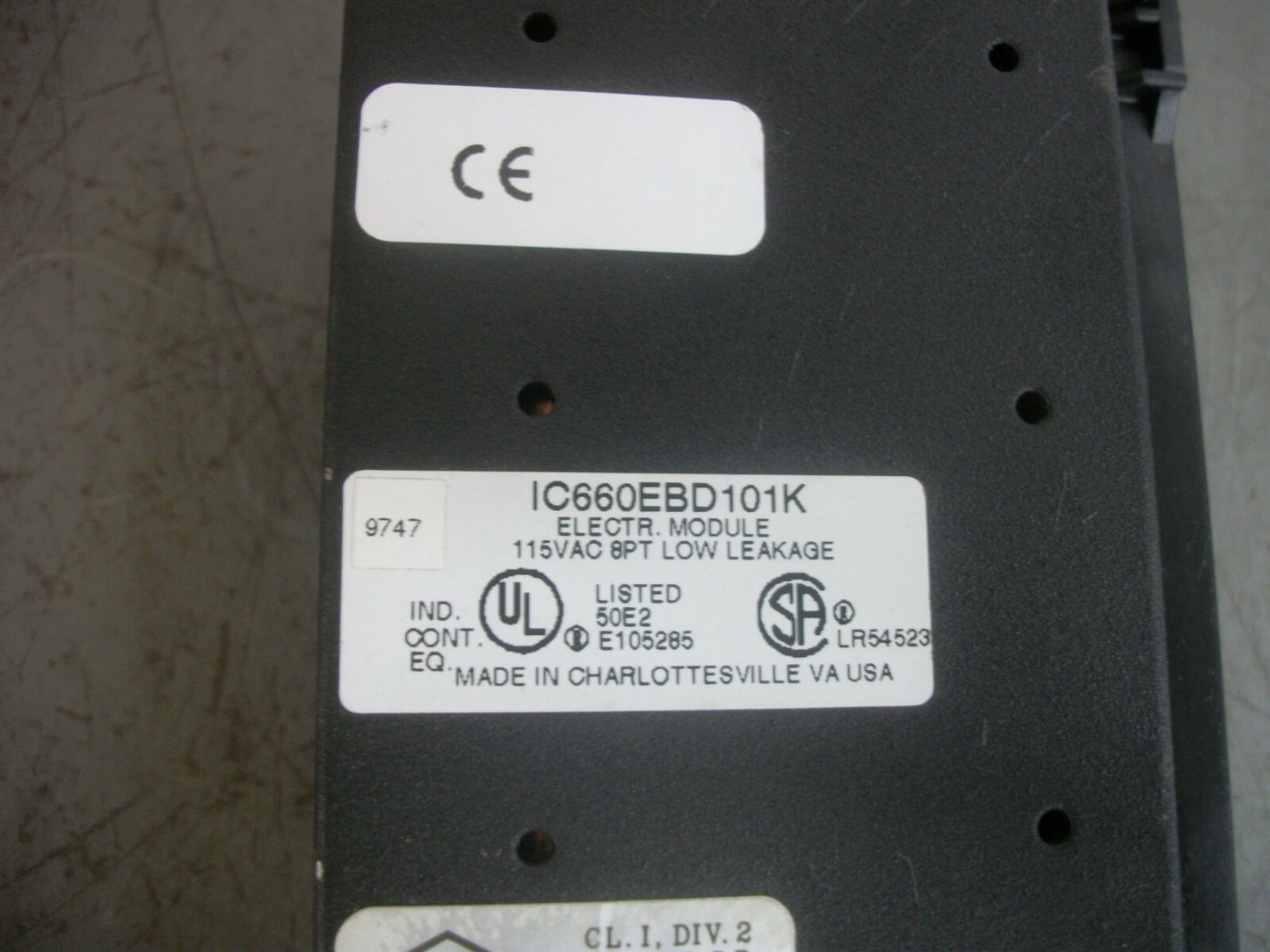 GE FANUC I/O 115VAC 8-POINT LOW LEAKAGE MODULE IC660EBD101K W/BLOCK IC660TSD100K