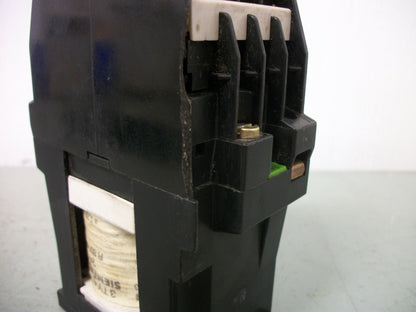 SIEMENS SIZE 0 CONTACTOR 3TB4112-0B 24VCOIL 22AMP 3PH 600V 5HP