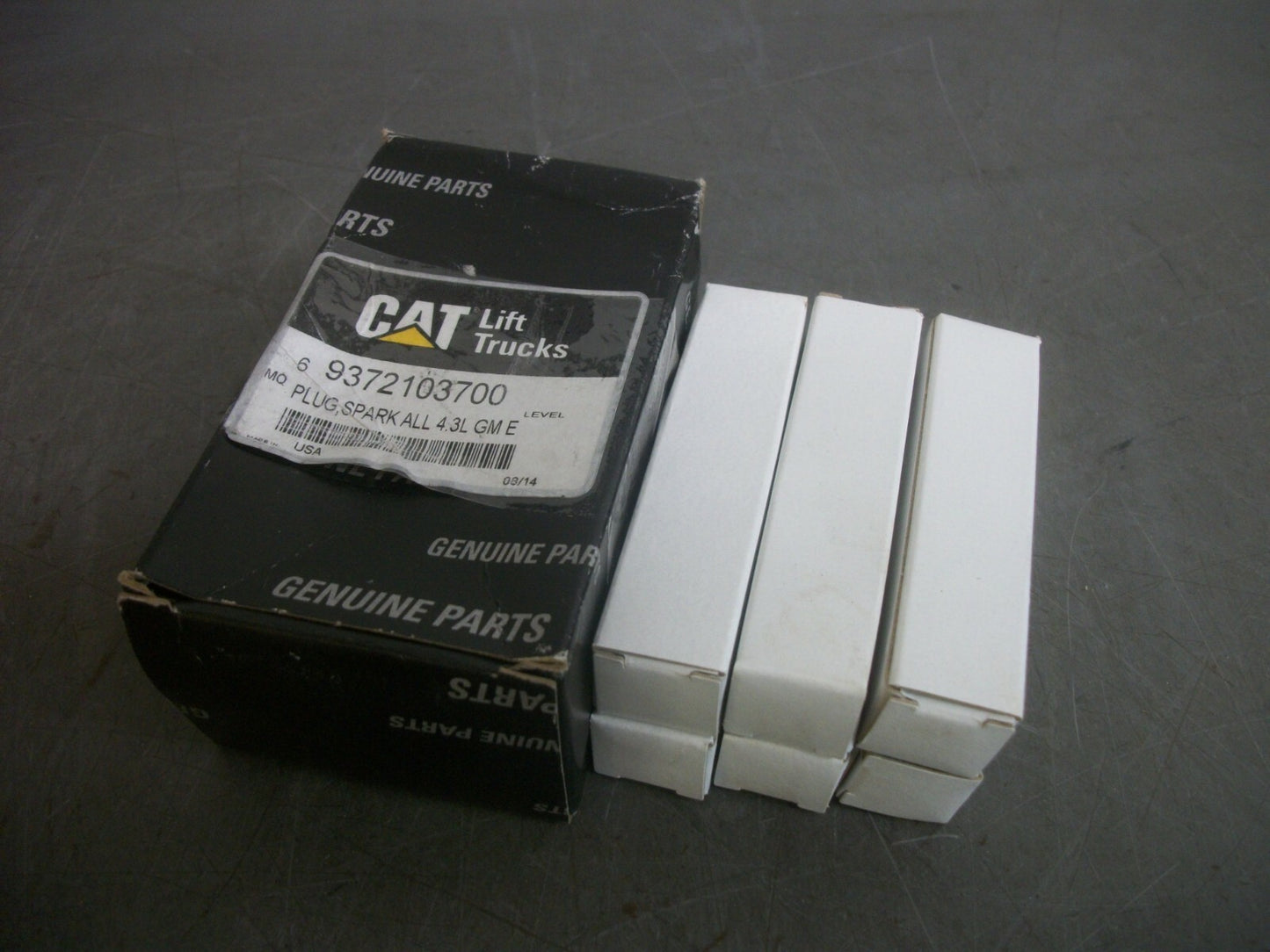 CAT BOX OF 6 GM E 4.3L ENGINE SPARK PLUGS 9372103700 NIB