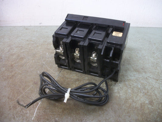 CUTLER-HAMMER BA CIRCUIT BREAKER BAB3020HS 20AMP 240VOLT 3POLE W/SHUNT CHIP NOB