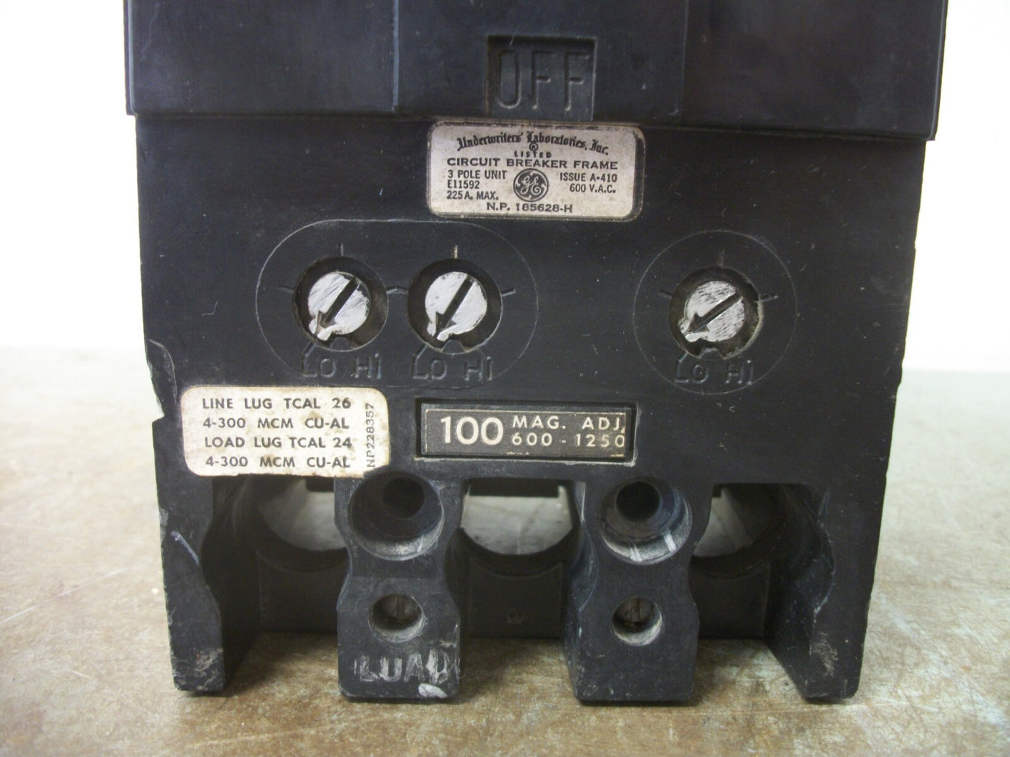 GE TFK CIRCUIT BREAKER TFK236F000 225AMP 600VOLT 3POLE W/100A TRIP