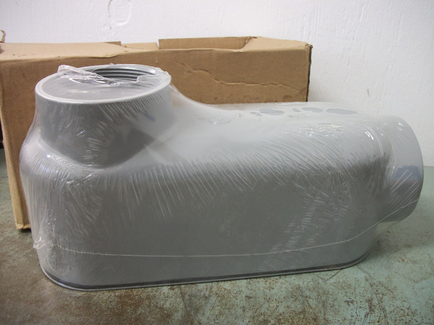 CENTAUR 3" RIGID LB BODY CONDUIT FITTING WI LB 300 NIB