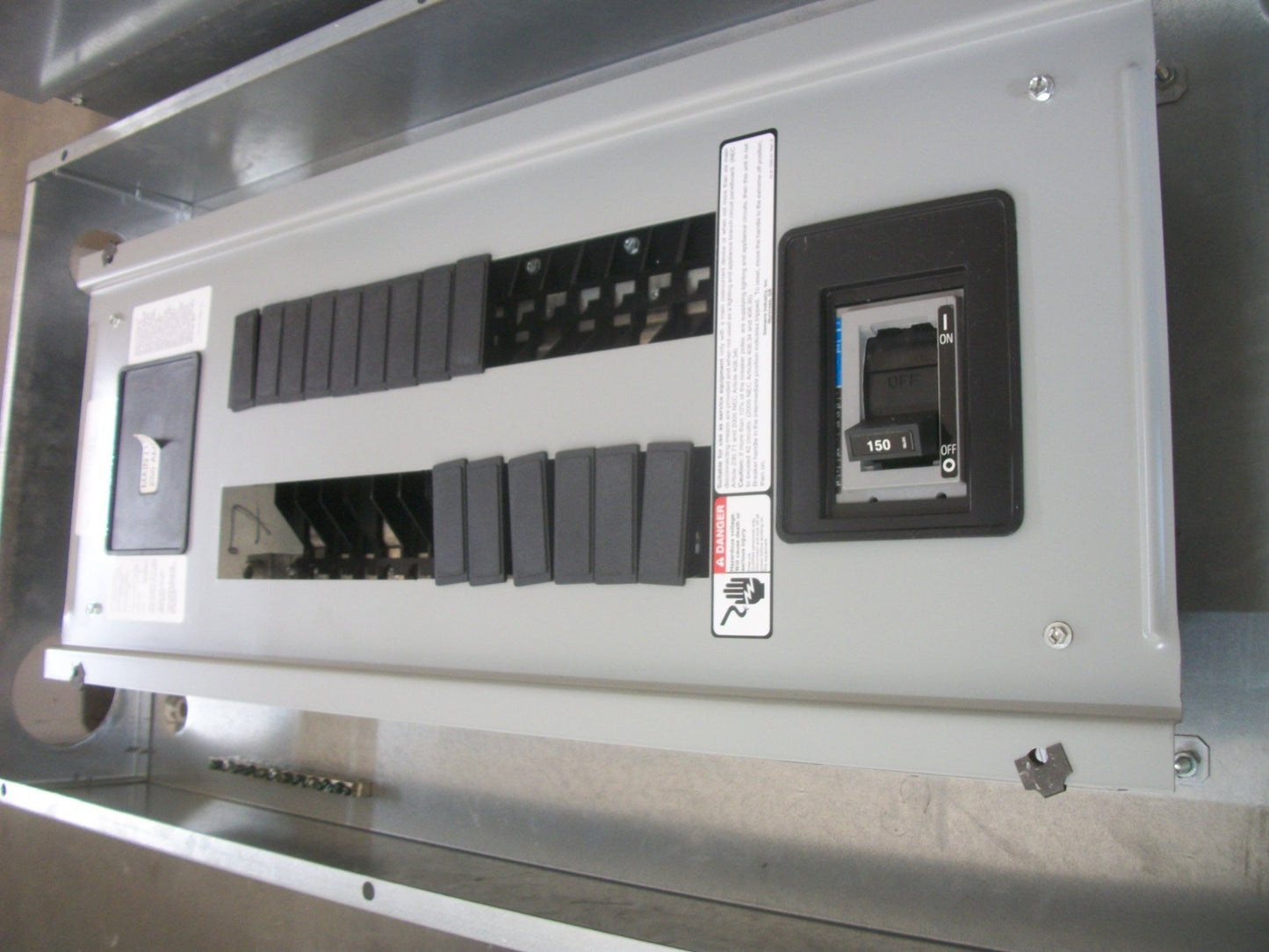 SIEMENS P1 LOAD CENTER PANELBOARD NGB 125AMP 480Y/277VOLT 3PH W/150A MAIN