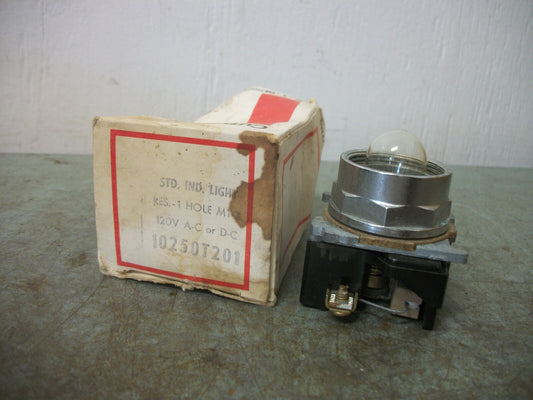 CUTLER-HAMMER INDICATOR LIGHT 10250T201 120VOLT NIB