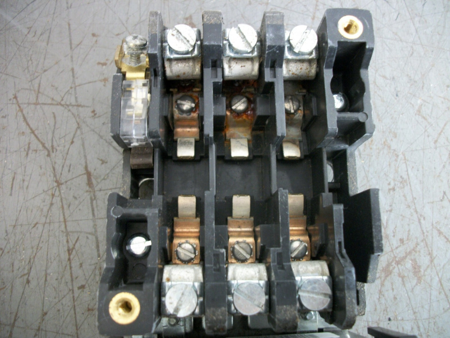 SQUARE D SIZE 0 MOTOR STARTER 8536SBO2H31S 120VCOIL 3PH 600V 5HP W/ML NOB