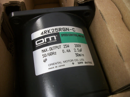 ORIENTAL MOTOR SPEED CONTROL MOTOR 4RK25RGN-C 25W 200VOLT 0.4AMP 2.5uF NIB