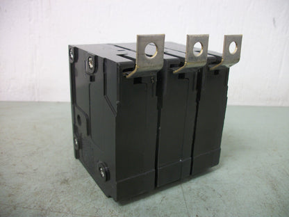 CUTLER-HAMMER BA CIRCUIT BREAKER BAB3015H 15AMP 240VOLT 3POLE NOB
