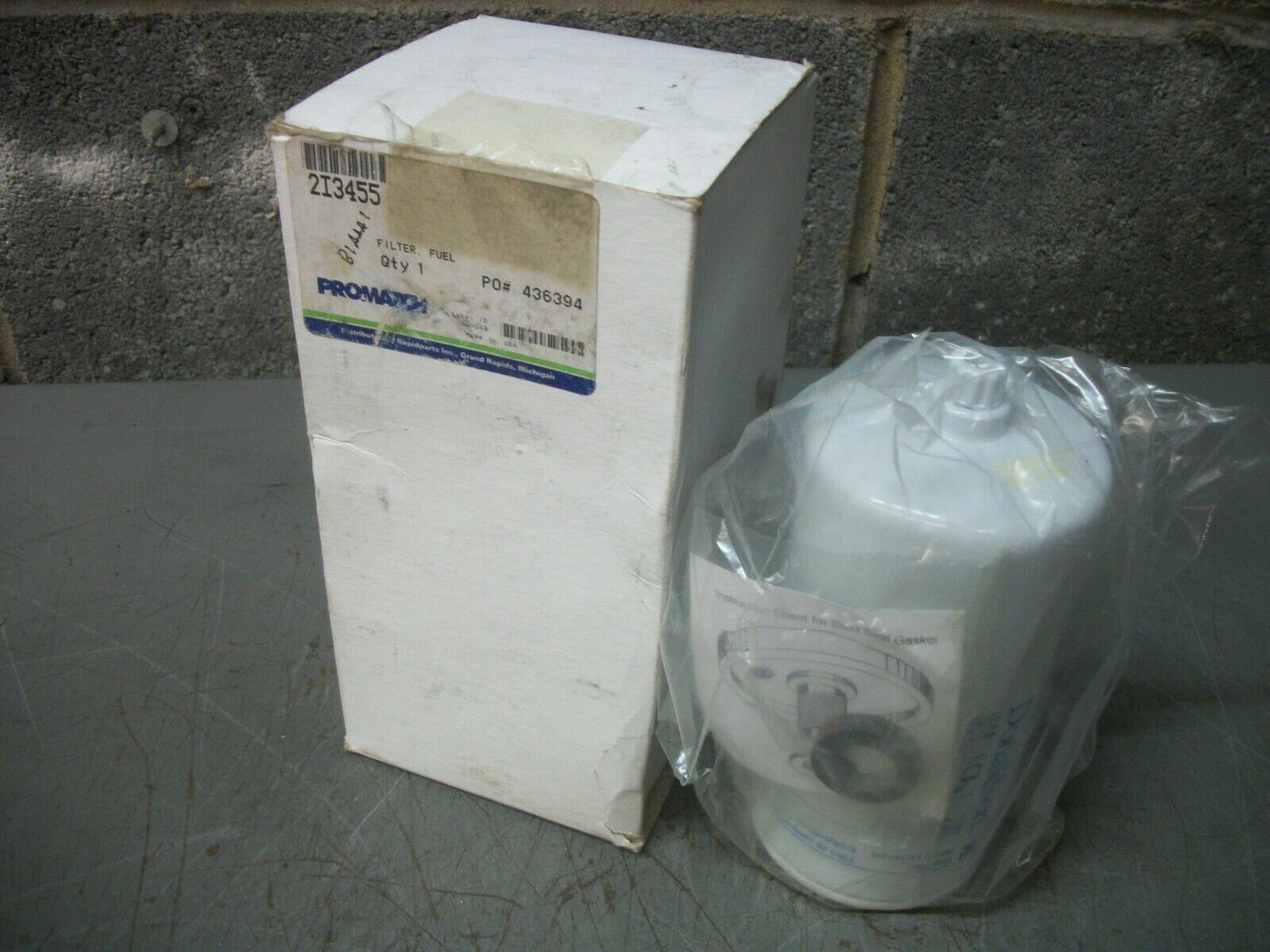 DONALDSON FUEL FILTER P550587 NIB