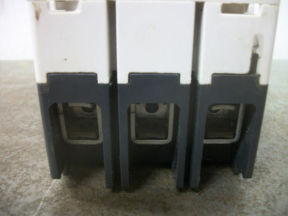 ALLEN-BRADLEY 140U-H2 CIRCUIT BREAKER 140U-H2C3-C30 A 30AMP 600VOLT 3POLE NOB