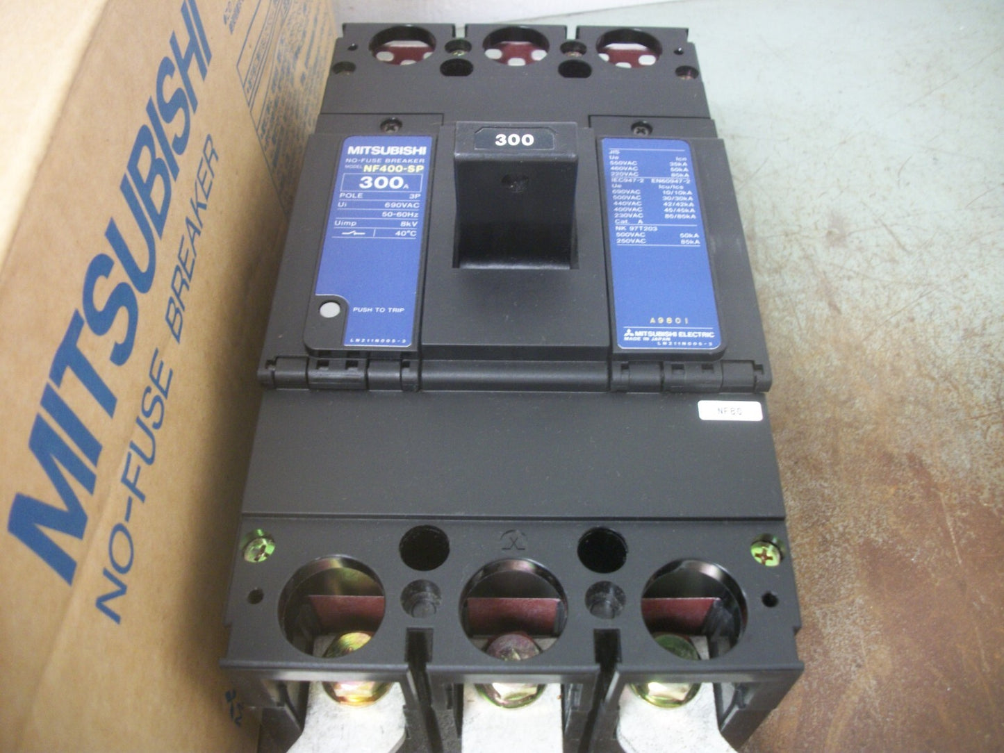 MITSUBISHI NO-FUSE BREAKER NF400-SP 300AMP 690VOLT 3POLE NIB