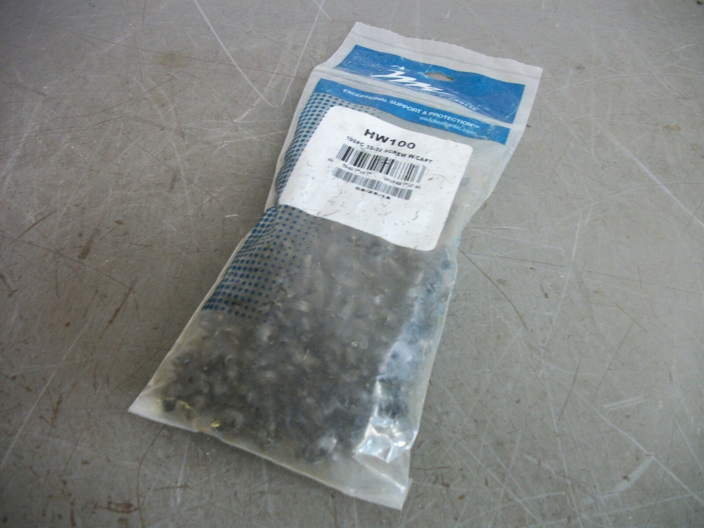 MIDDLE ATLANTIC PRODUCTS 100PC 10-32 SCREW W/CAPT HW100 NEW