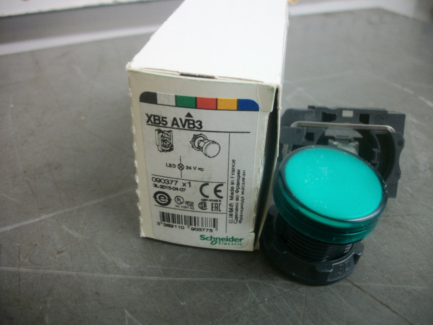 TELEMECANIQUE GREEN PILOT LIGHT XB5AVB3 24VOLT NIB