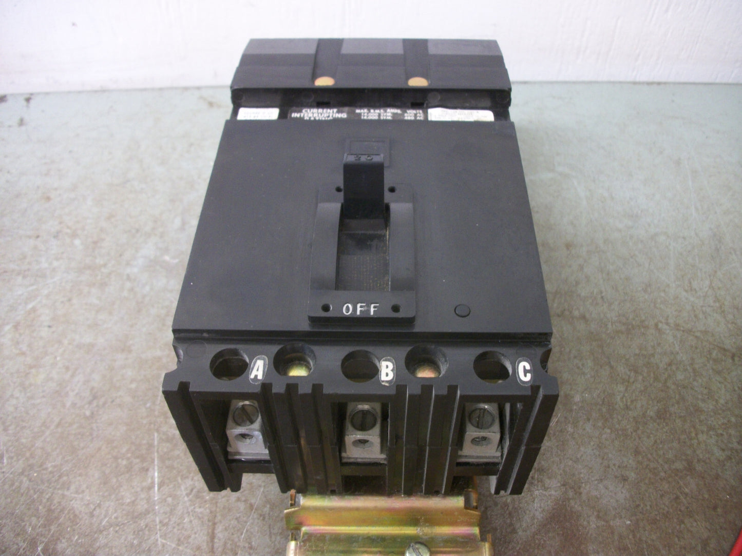 SQUARE D I-LINE FA CIRCUIT BREAKER FA36020 20AMP 600VOLT 3POLE BLACK
