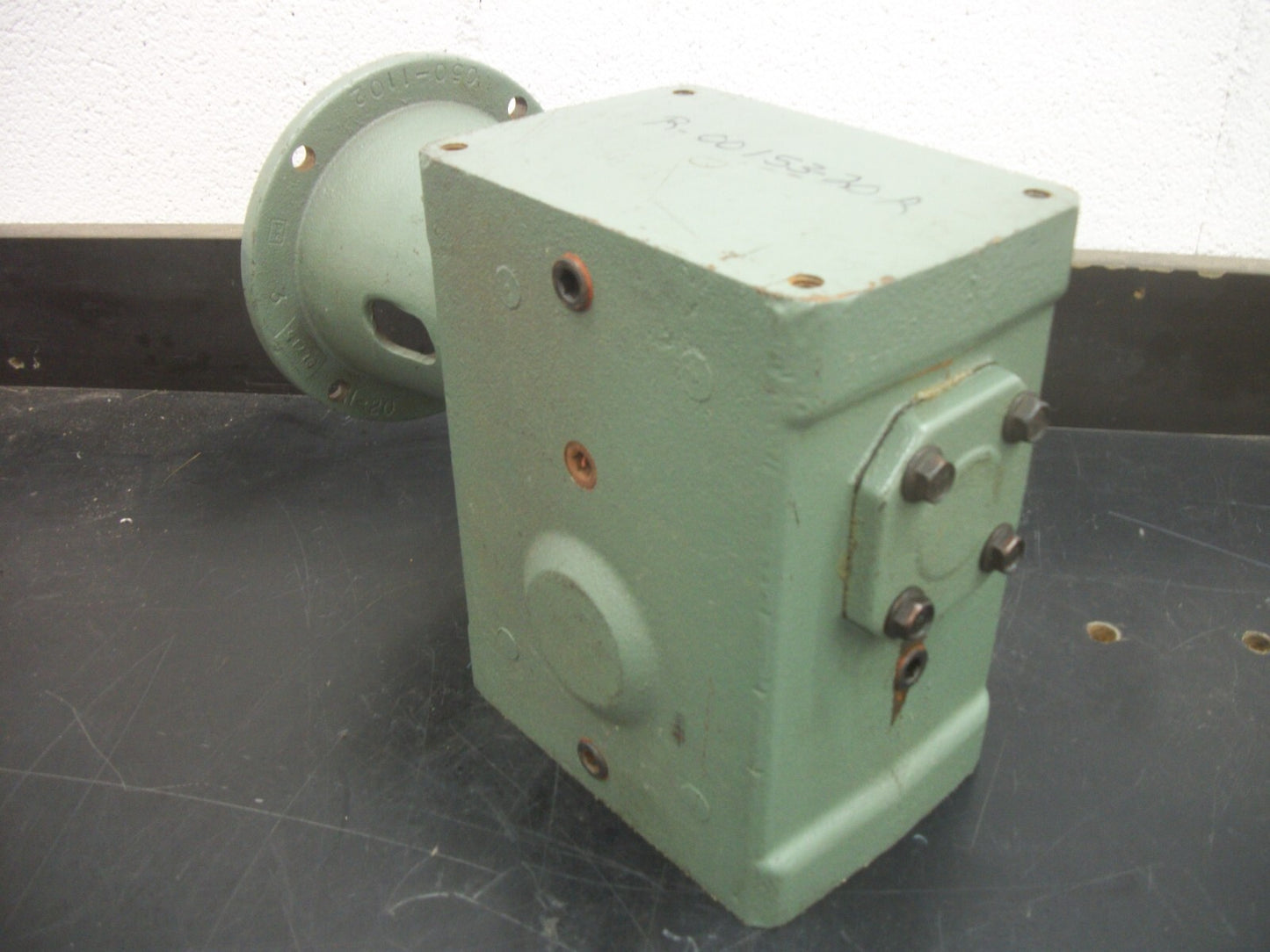 HYTROL 20:1 RATIO GEAR BOX SPEED REDUCER R-00153-20R