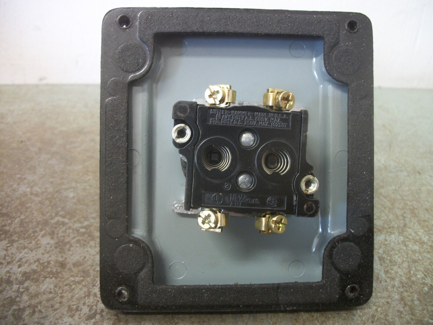 ALLEN-BRADLEY C-H GREEN MOMENTARY JUMBO MUSHROOM PUSHBUTTON 10250T33G