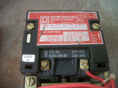 SQUARE D 30AMP 3POLE LIGHTING CONTACTOR 8903SMO11 8903SM011 120VCOIL CHIPPED
