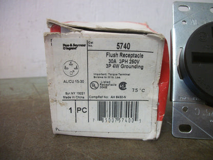 PASS & SEYMOUR FLUSH RECEPTACLE 5740 30AMP 250VOLT 3PH 3P 4W GRND NIB