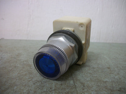 SQUARE D BLUE ILLUMINATED MOMENTARY PUSHBUTTON 9001KM1 120VOLT