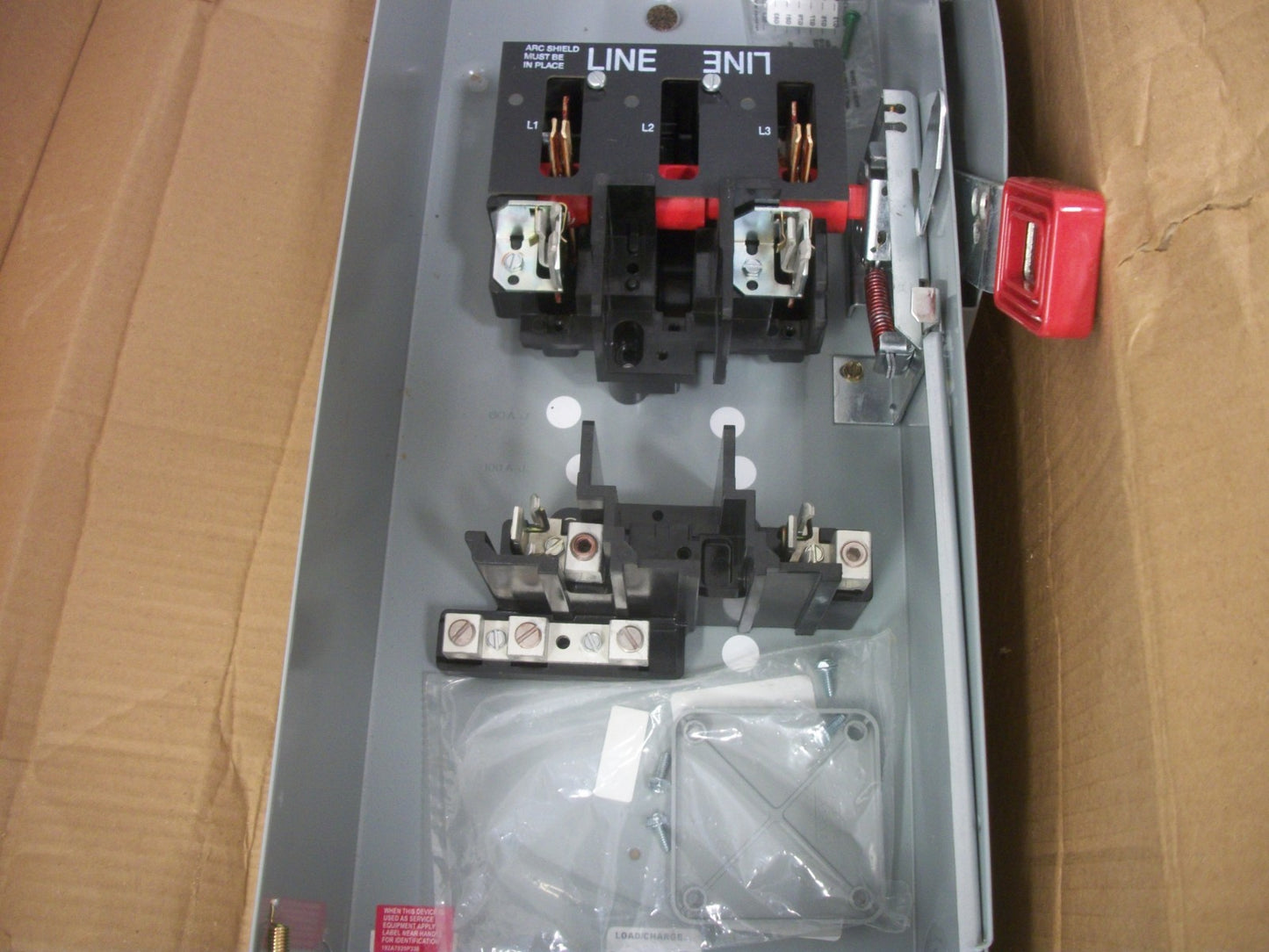 GE DISCONNECT TYPE 3R TH3223R 100AMP 240VOLT 2POLE FUSIBLE NIB