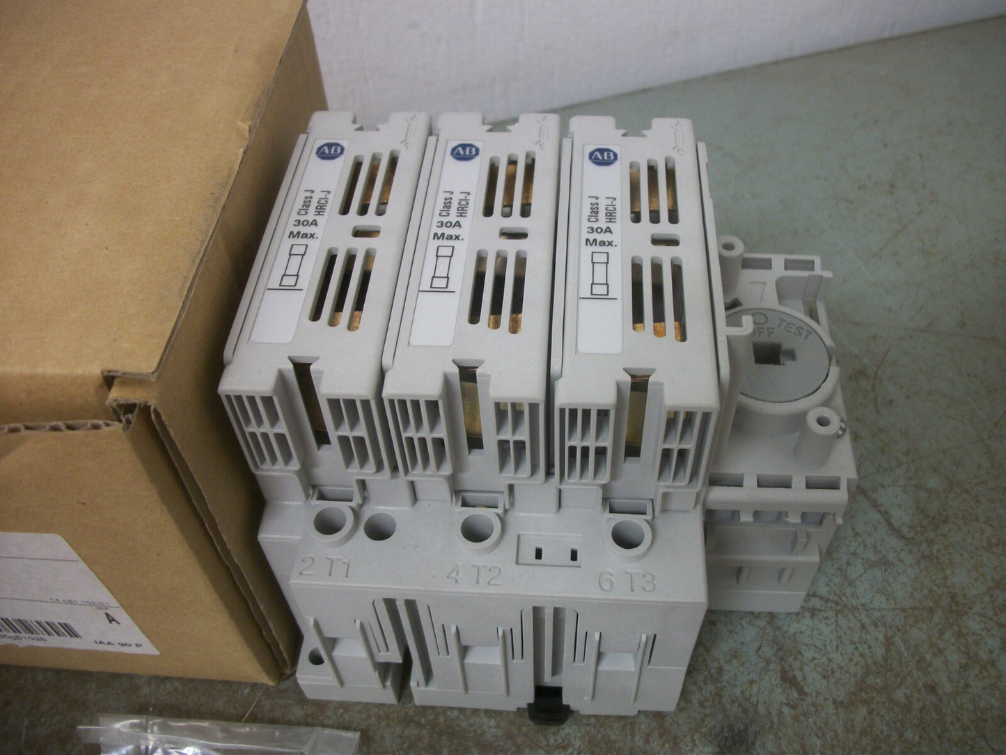 ALLEN-BRADLEY CLASS J DISCONNECT SWITCH 194R-J30-1753 30AMP 600VOLT 3POLE NIB