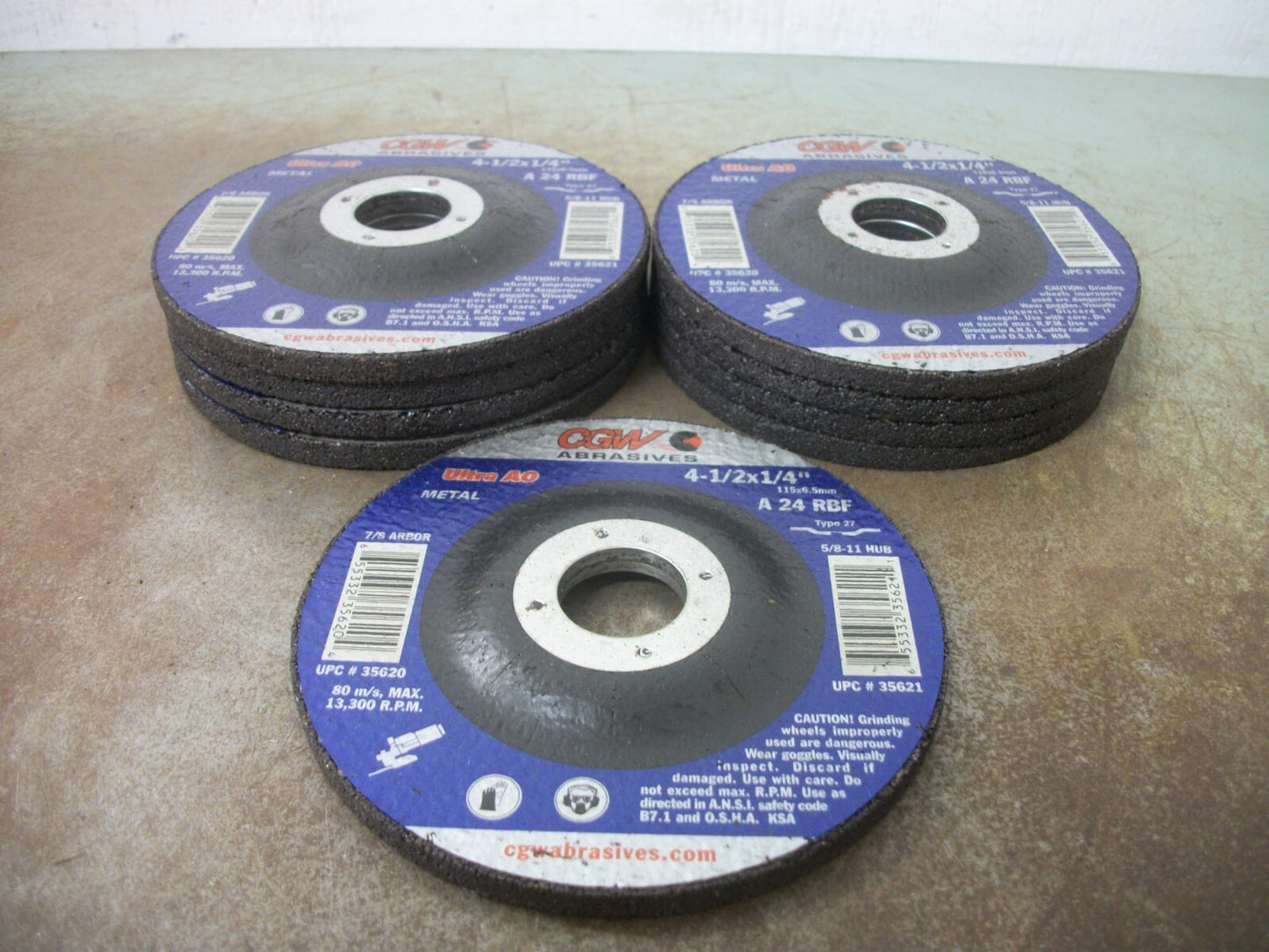 CGW ABRASIVES LOT OF 9 ULTRA AO METAL 4-1/2X1/4" TYPE 27 GRINDING DISCS A24RBF