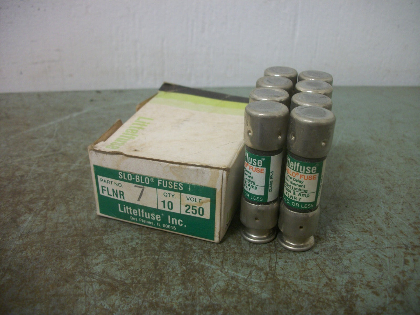 LITTELFUSE BOX OF 8 SLO-BLO FUSES FLNR7 7AMP 250VOLT NIB