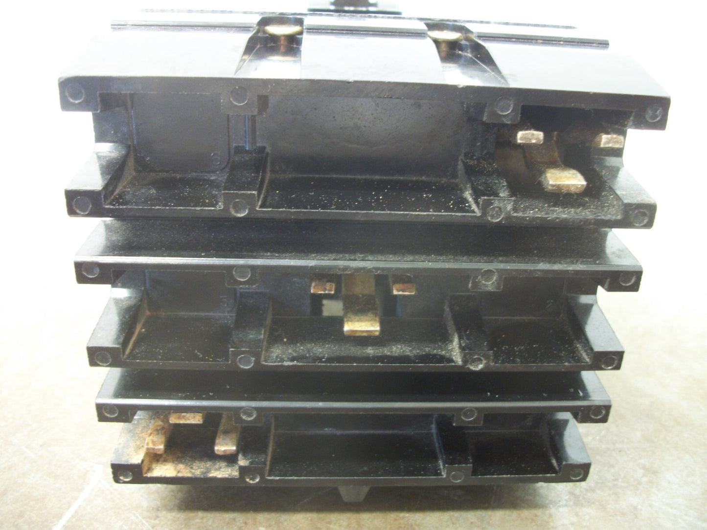 SQUARE D I-LINE FA CIRCUIT BREAKER FA32100 100AMP 240VOLT 3POLE BLACK