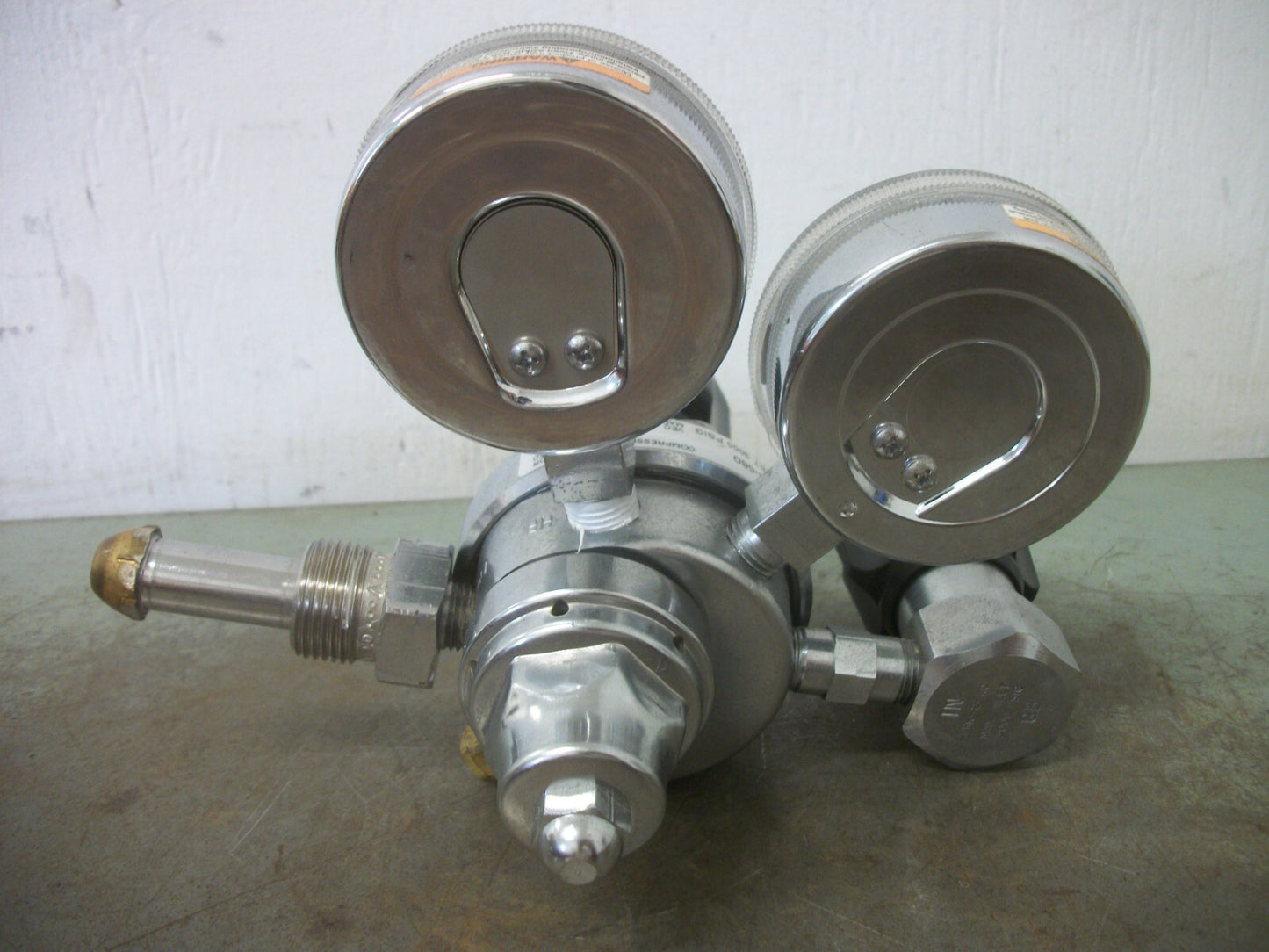 NATIONAL SPECIALTY GASES PNEUMATIC PRESSURE REGULATOR HPT270C-580 3000PSIG