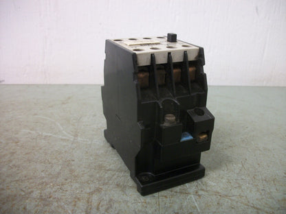 SIEMENS CONTROL RELAY 3TH8022-0A 16AMP 264VCOIL 600VOLT