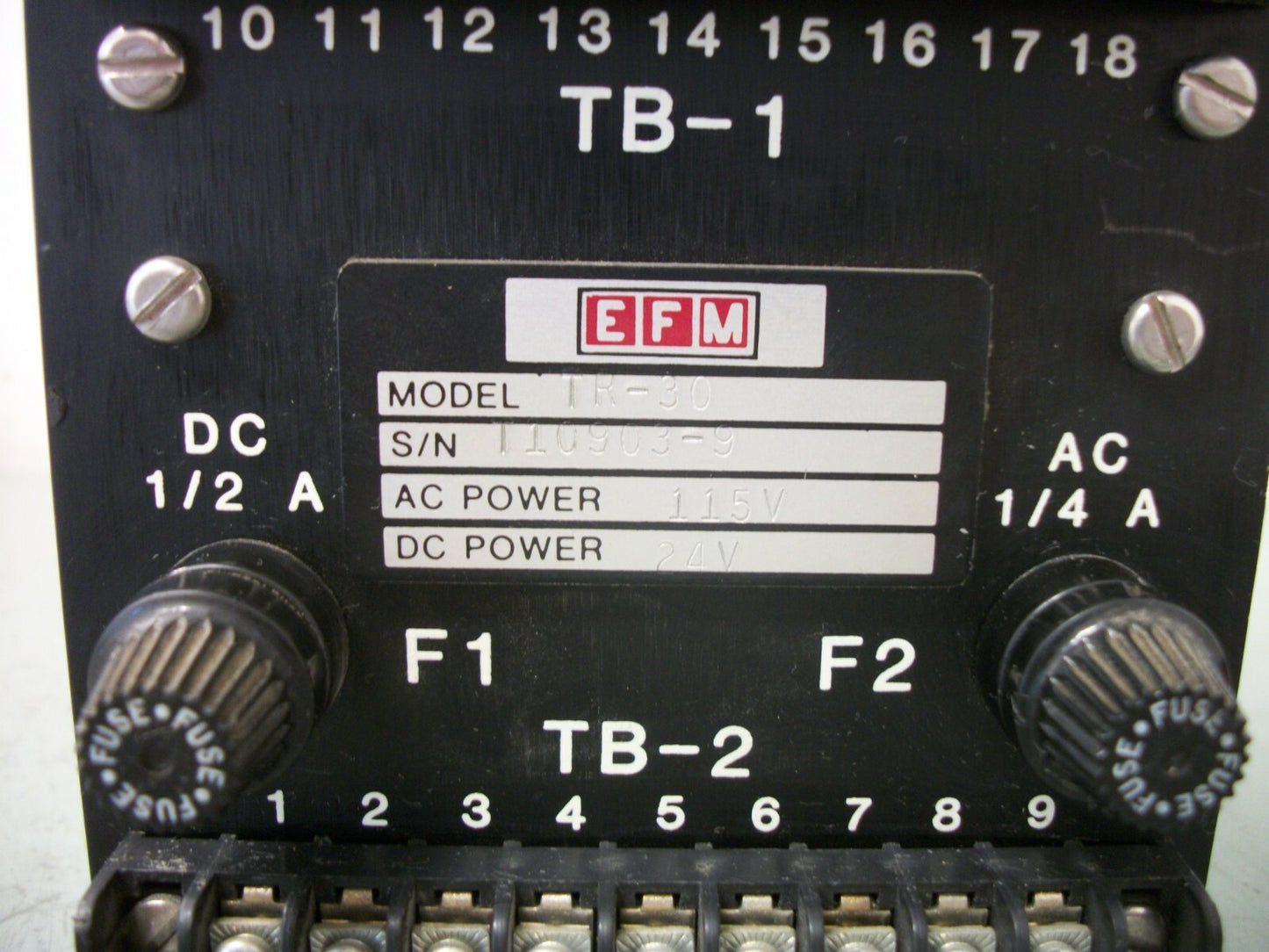 EFM DIGITAL LCD TOTALIZER AND RATE INDICATOR UNIT TR-30 115VAC 24VDC