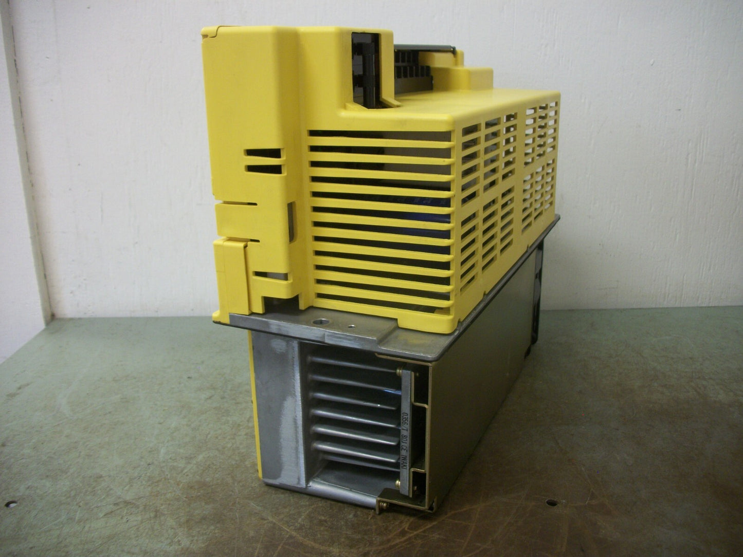 GE FANUC AC SERVO DRIVE AMPLIFIER UNIT SERIES G A06B-6089-H106 230VOLT 52.2AMP