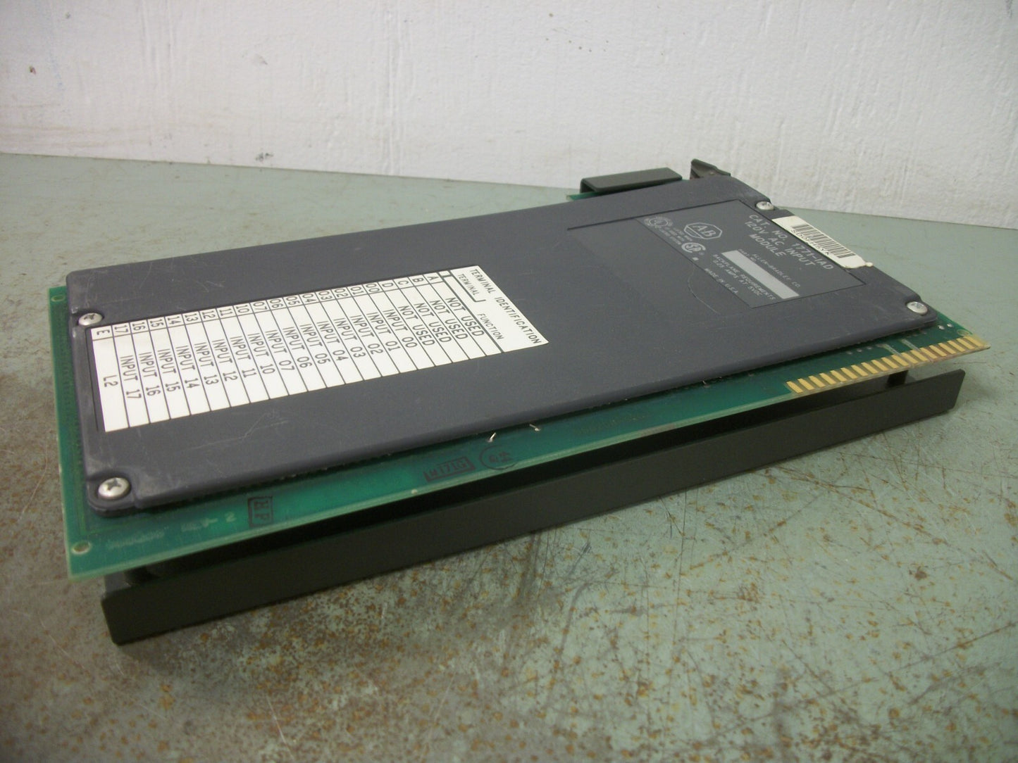 ALLEN-BRADLEY 120V AC INPUT MODULE 1771-IAD